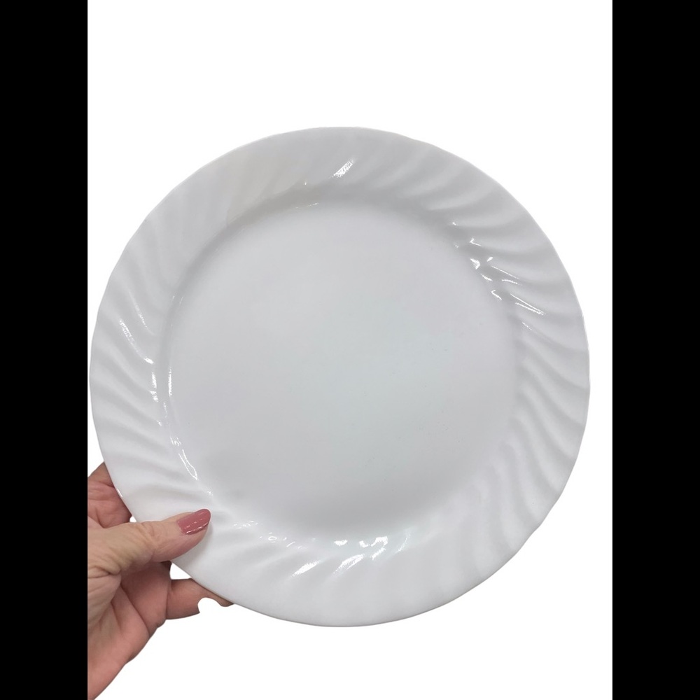 Corelle Plates by Corning White Swirl Edges 4 in Set Resists Breakage & Chips